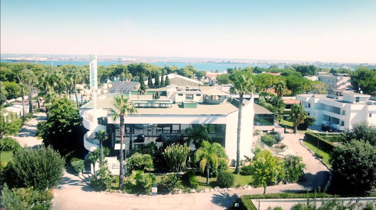 Tursport Aparthotel Taranto Exterior photo